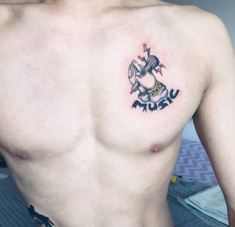 。纹身图片_背部Old School纹身图案