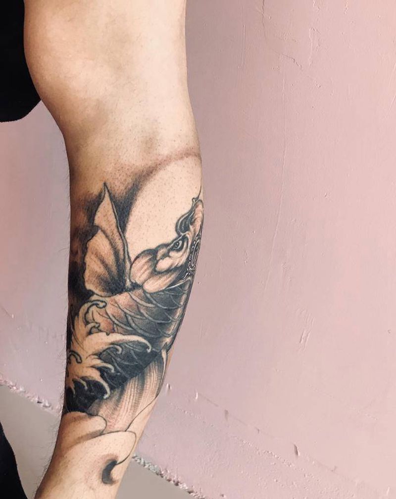 鱼修改纹身图片_新传统欧美写实纹身图案