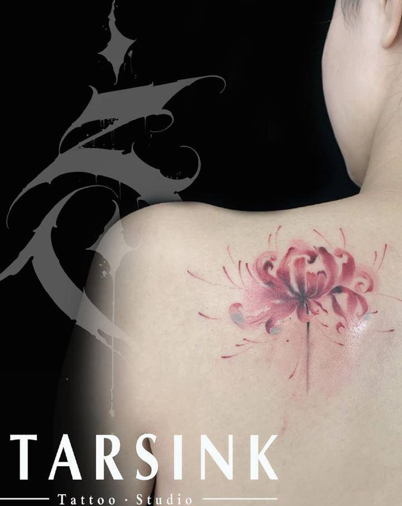 彼岸花纹身图片_背部水墨水彩彼岸花纹身图案