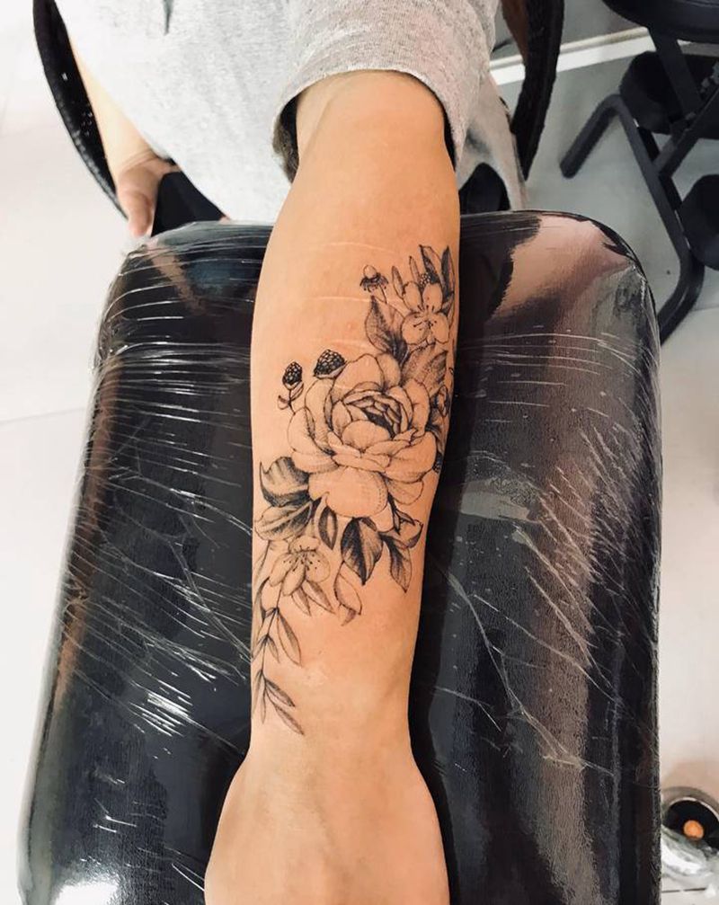 素花纹身图片_点刺纹身图案