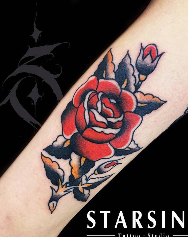 Old school·玫瑰纹身图片_手臂Old School玫瑰纹身图案
