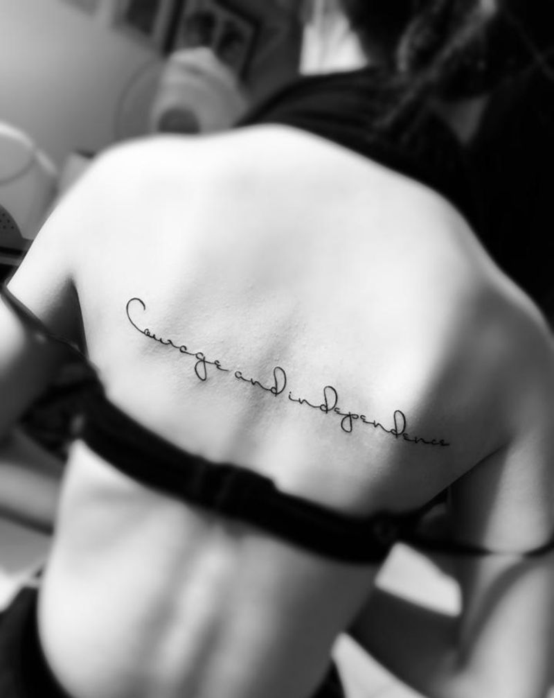 勇气和独立纹身图片_背部纹身图案