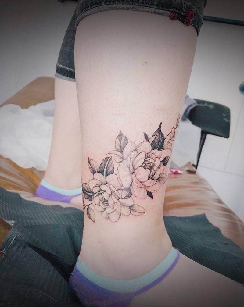 素花纹身图片_脚部纹身图案