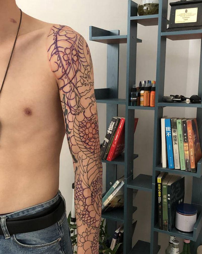 龙纹身图片_手臂手部老传统纹身图案