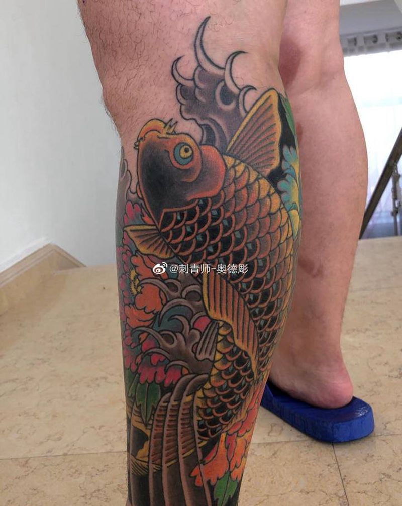 鱼纹身图片_腿部老传统纹身图案