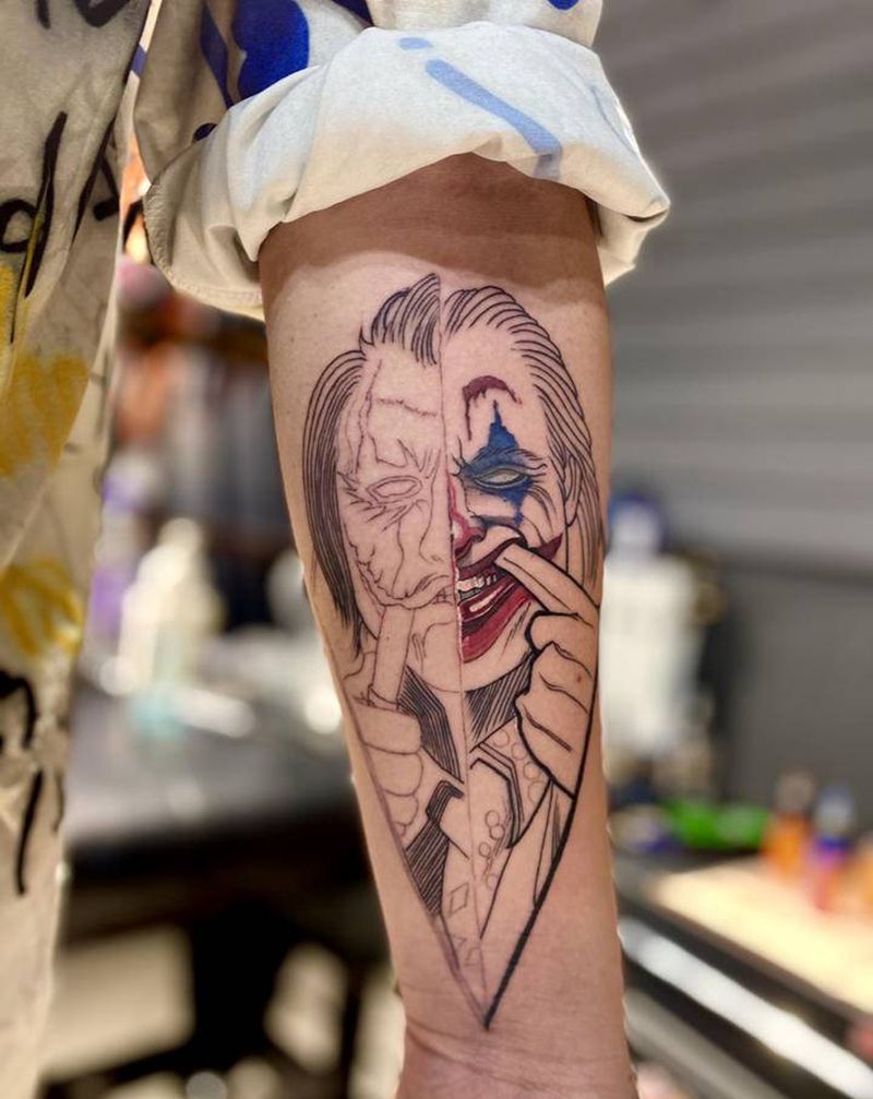 小丑纹身图片_手臂欧美写实New School纹身图案