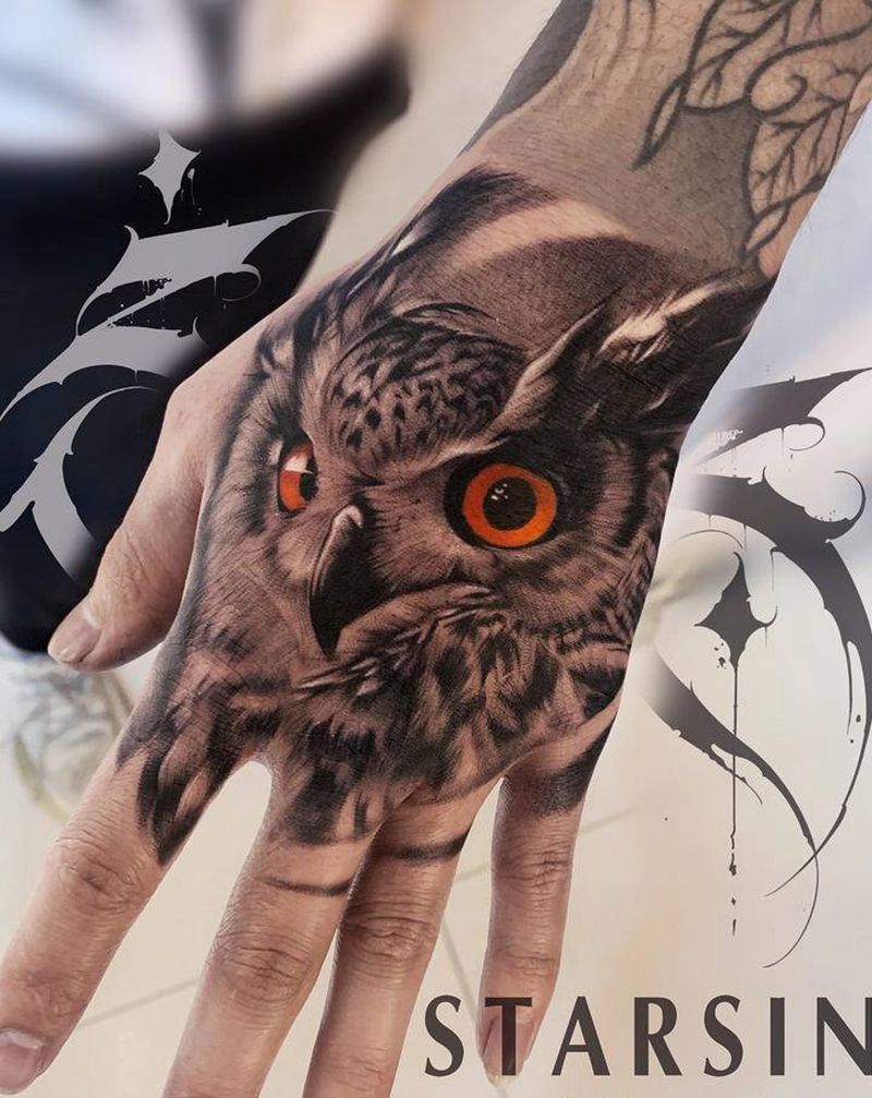 写实风格·猫头鹰纹身图片_手部欧美写实猫头鹰纹身图案