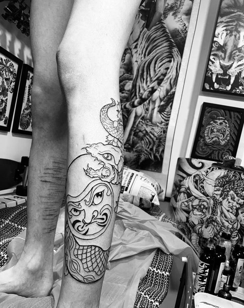 小腿新传统  未完纹身图片_腿部新传统纹身图案