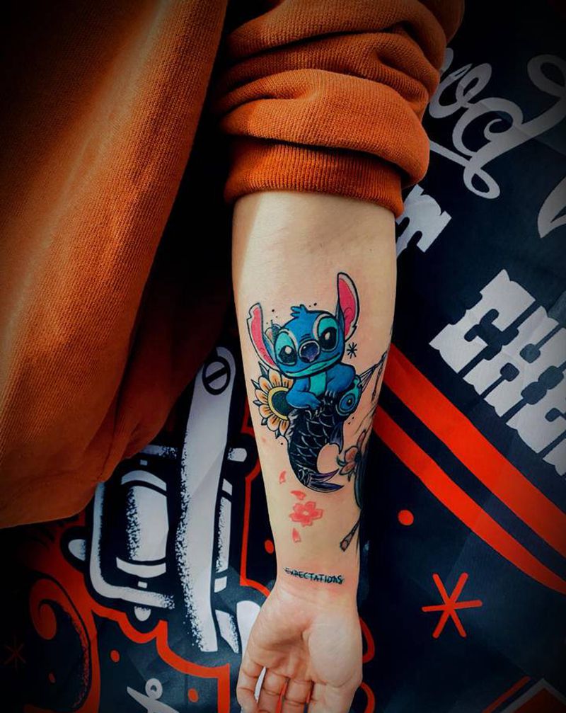 史迪仔遮盖纹身图片_手部纹身图案