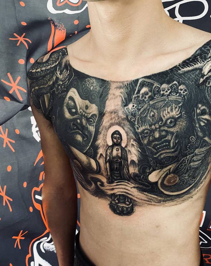 保佑纹身图片_胸部纹身图案