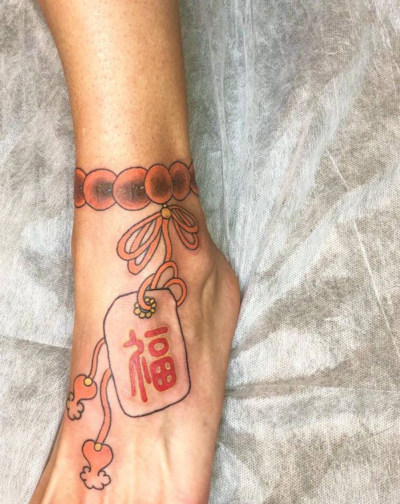 福牌纹身图片_脚部老传统纹身图案