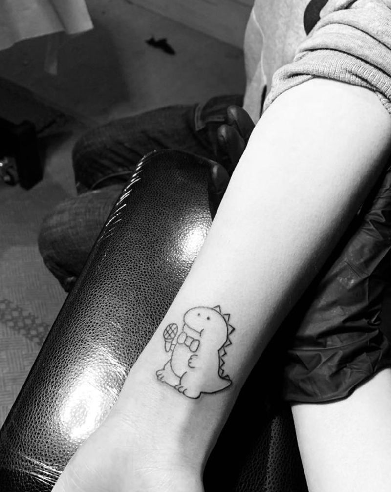 小恐龙纹身图片_手臂几何纹身图案