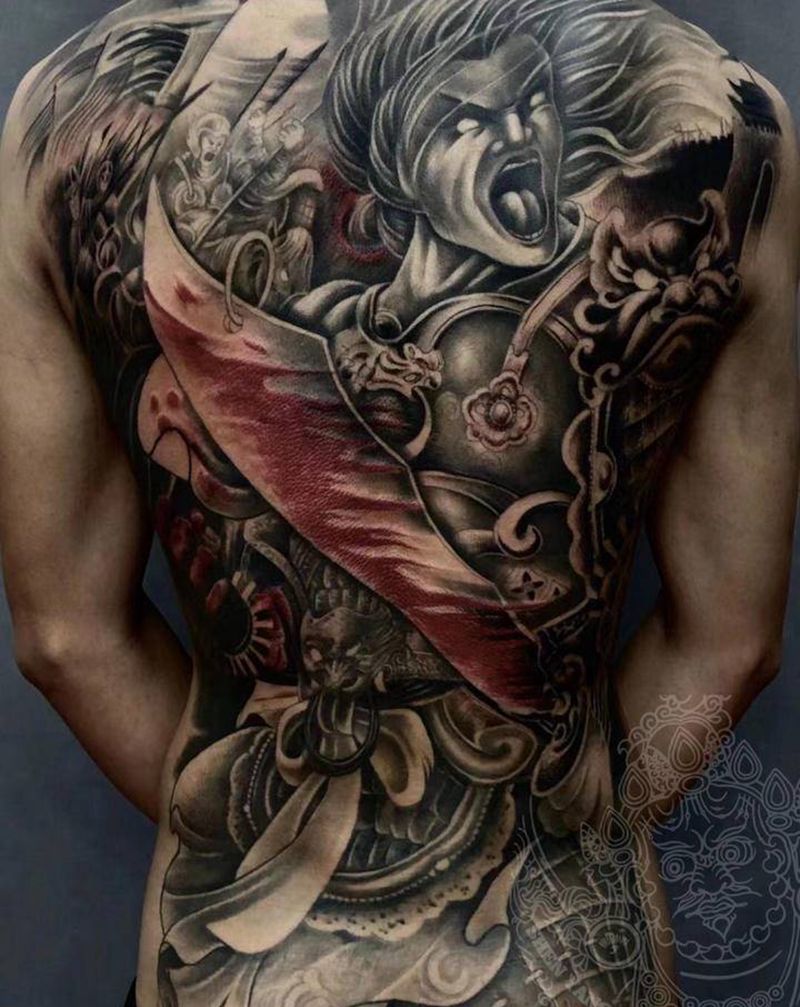 修改满背纹身图片_背部新传统纹身图案