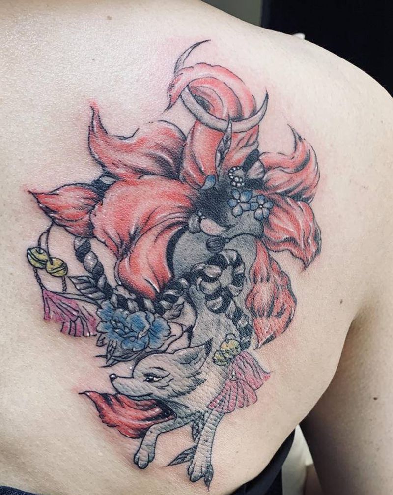 九尾狐纹身图片_背部新传统纹身图案