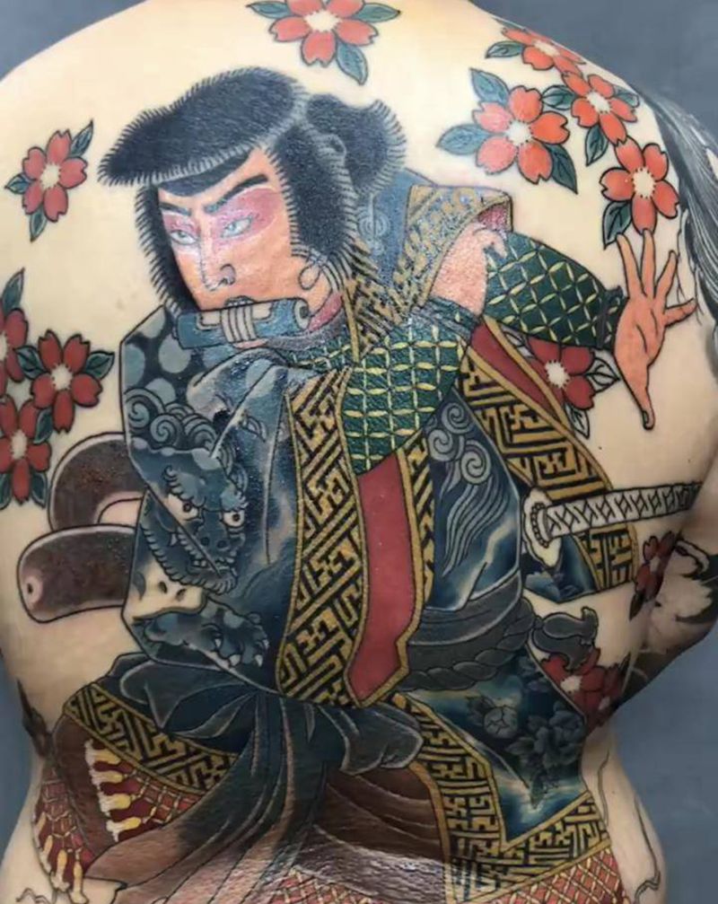 工作进度纹身图片_背部老传统纹身图案