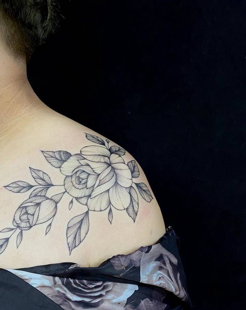 店内工作 素花纹身图片_肩部点刺纹身图案