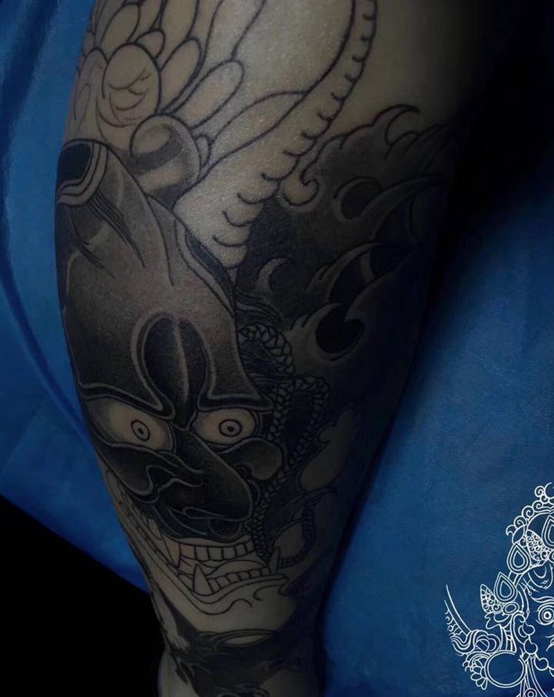 首席老师纹杰工作 圆3操作纹身图片_腿部老传统纹身图案