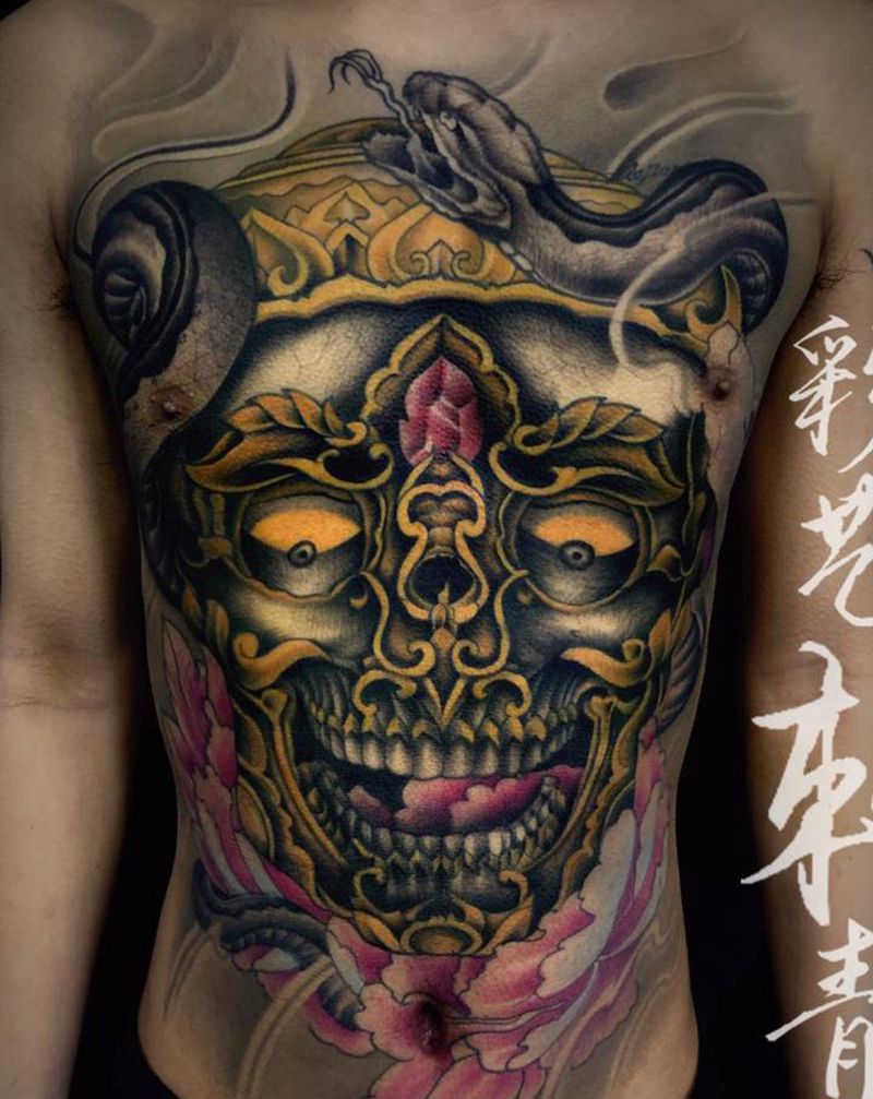 店内嘎巴拉纹身图片_胸部新传统纹身图案