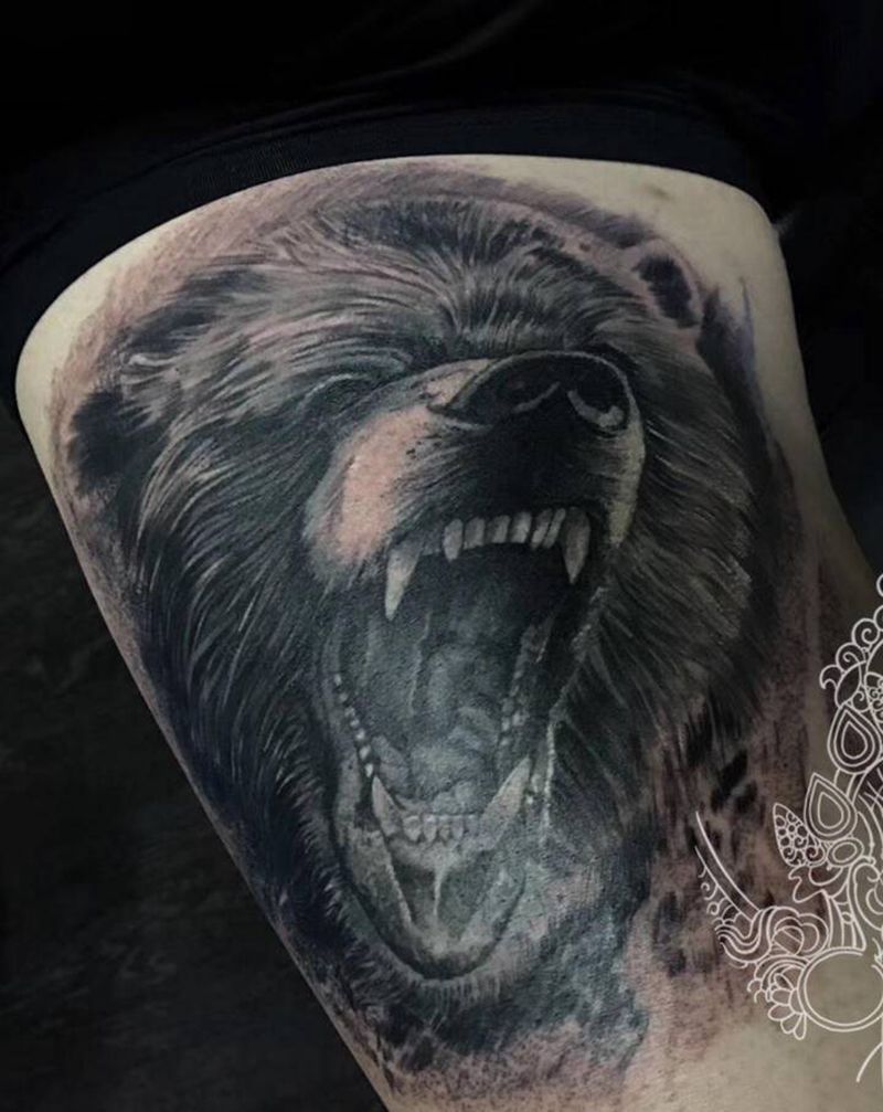 写实纹身图片_腿部欧美写实纹身图案