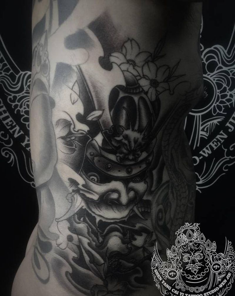店内传统鬼武士纹身图片_腹部新传统纹身图案