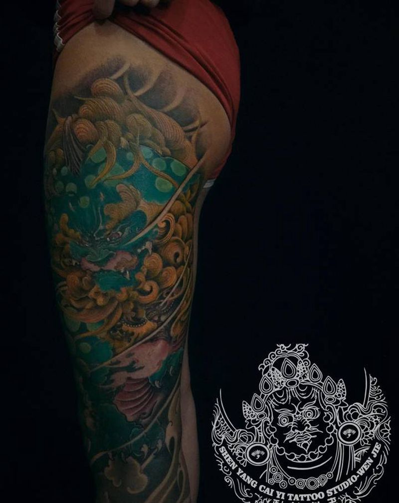 花腿唐狮纹身图片_腿部新传统纹身图案