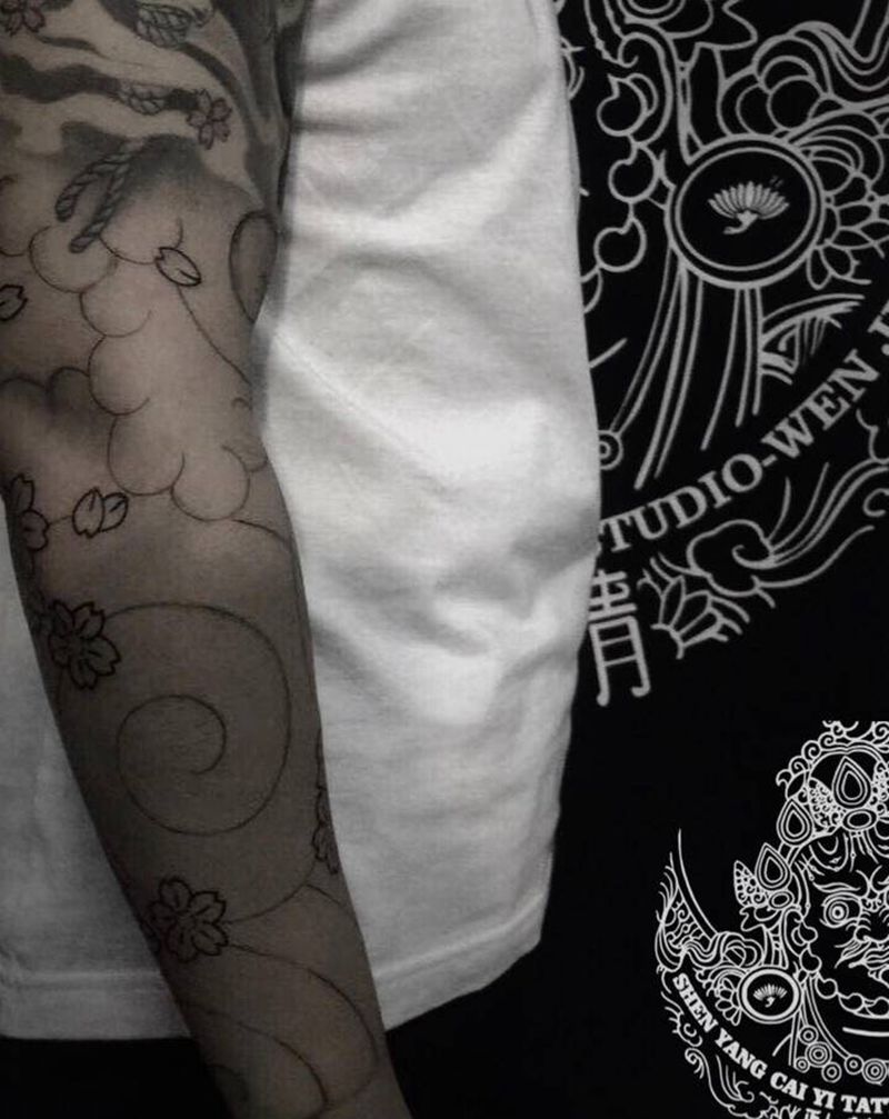 拼接修改花臂纹身图片_手臂老传统纹身图案