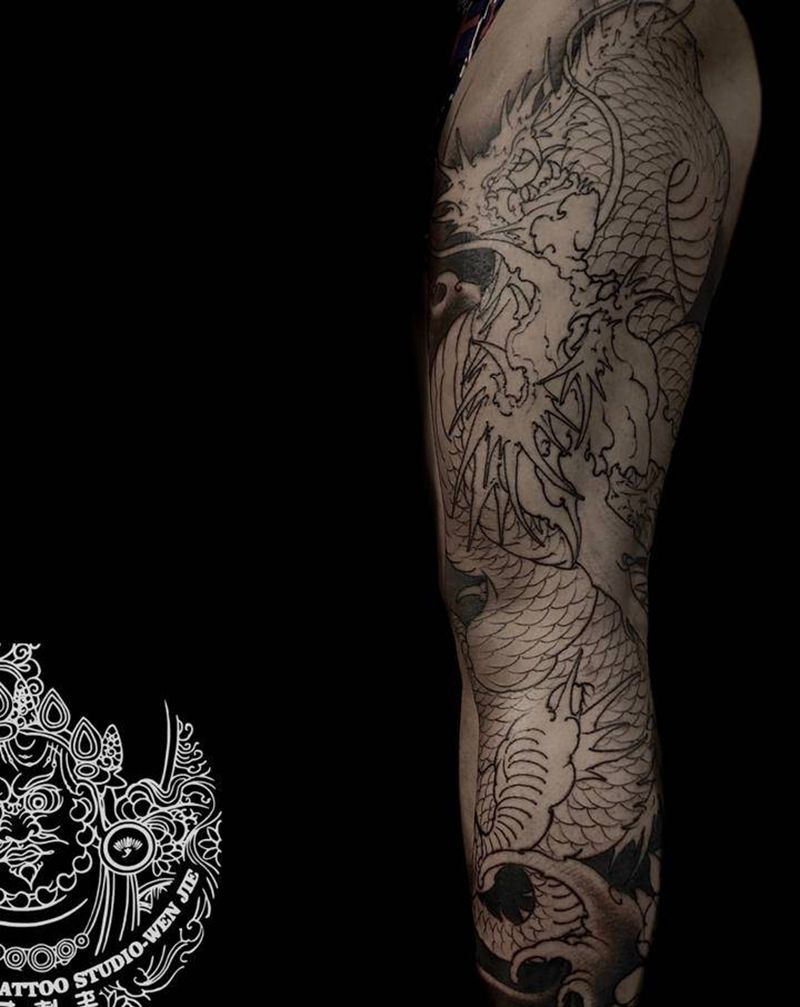 花腿花絮纹身图片_腿部新传统纹身图案