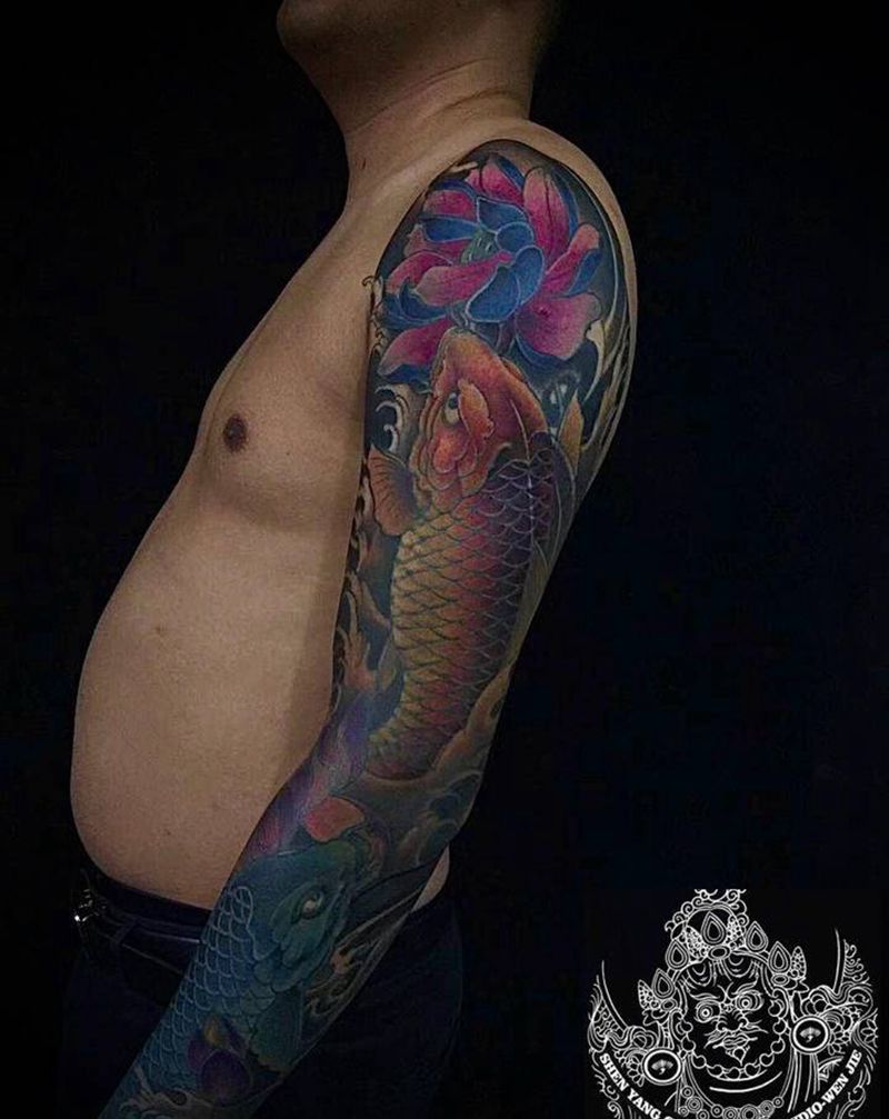 店内修改上色纹身图片_手臂新传统纹身图案