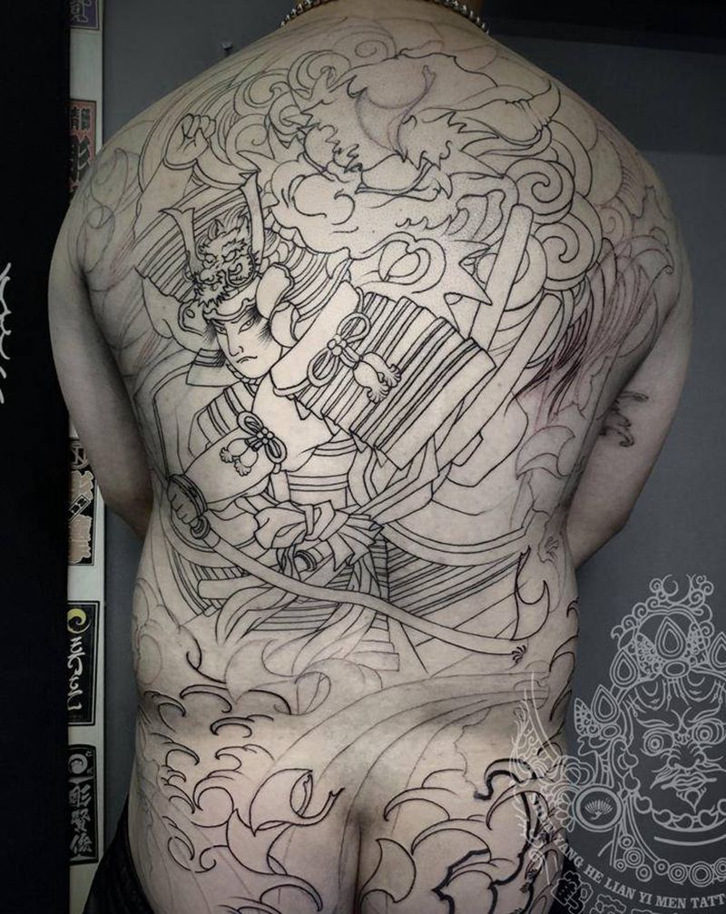 基础线未完纹身图片_背部新传统纹身图案