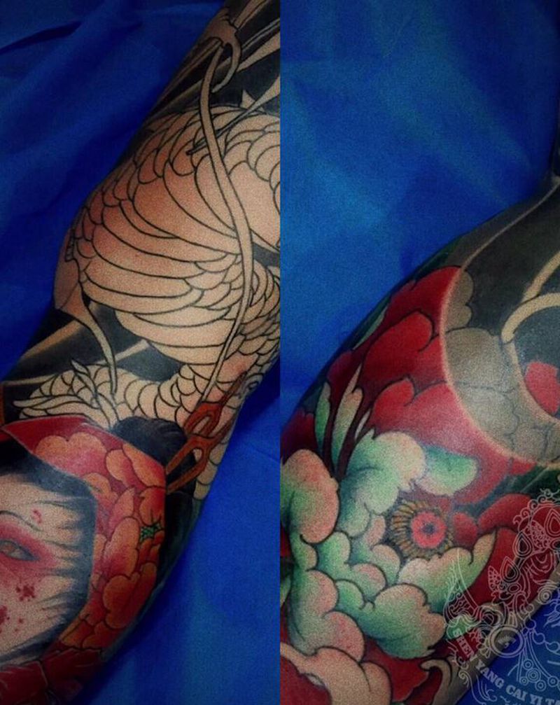 花腿局部纹身图片_腿部新传统纹身图案