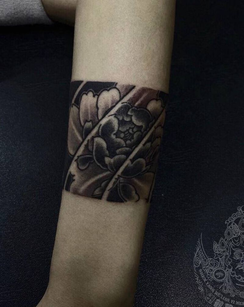 臂环 遮盖作品纹身图片_手臂新传统纹身图案