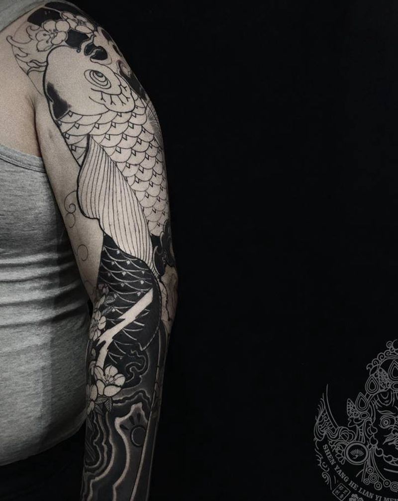 花臂未完纹身图片_手臂老传统纹身图案