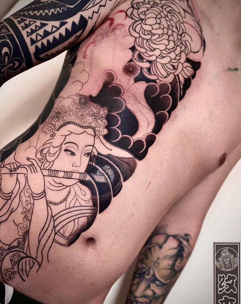 通体之路纹身图片_胸部老传统纹身图案