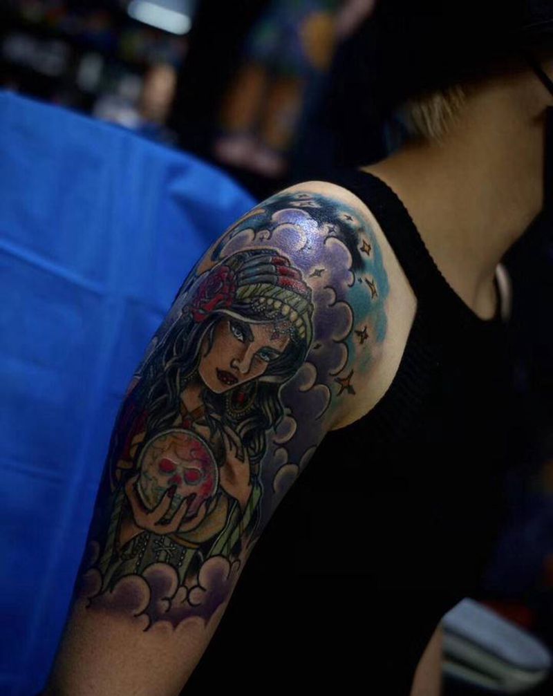 School纹身图片_手臂Old School纹身图案