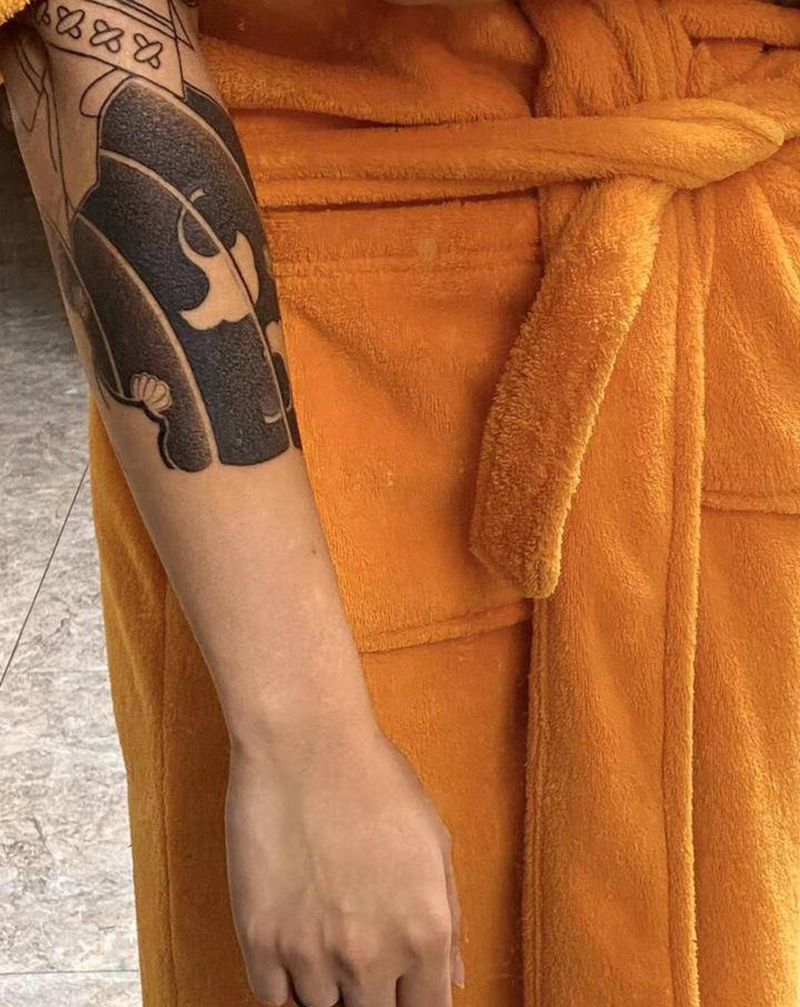 买家秀哦纹身图片_手臂老传统纹身图案