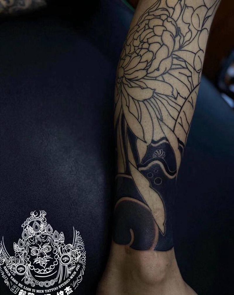 店内花腿，下次继续纹身图片_腿部老传统纹身图案