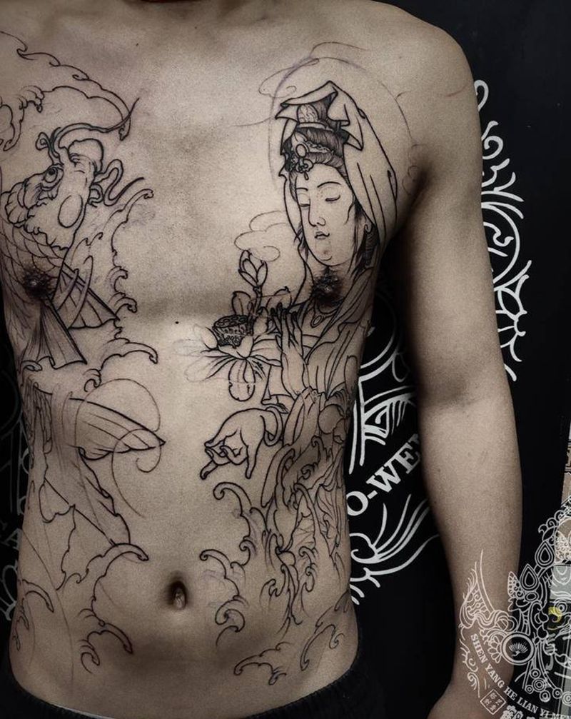 店内开衫基础线纹身图片_胸部新传统纹身图案