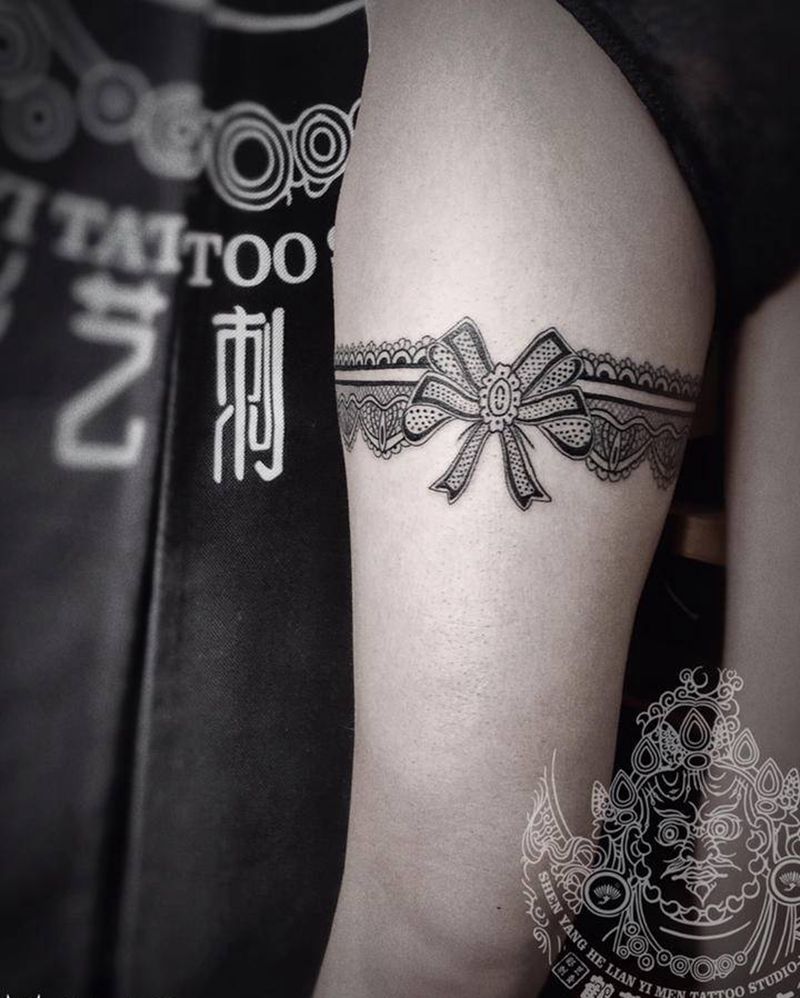 性感小清新纹身图片_腿部点刺纹身图案