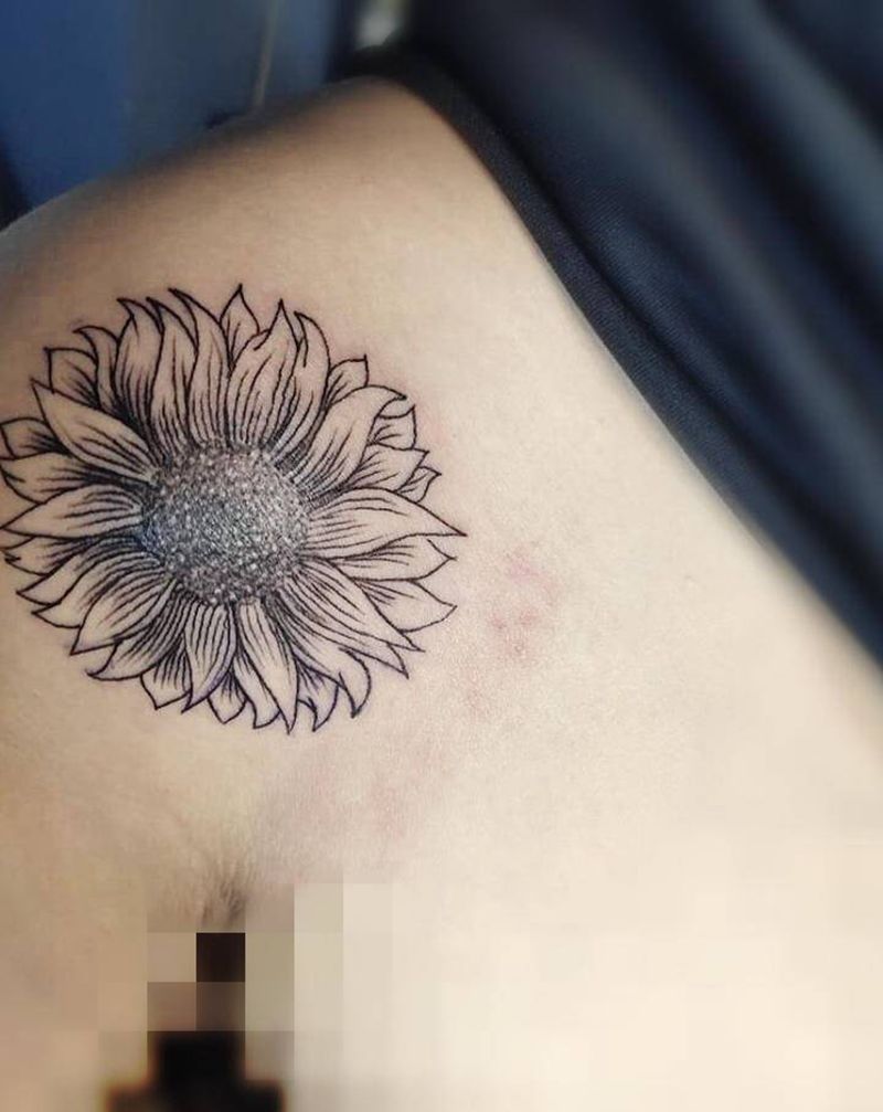 向日葵纹身图片_肩部纹身图案
