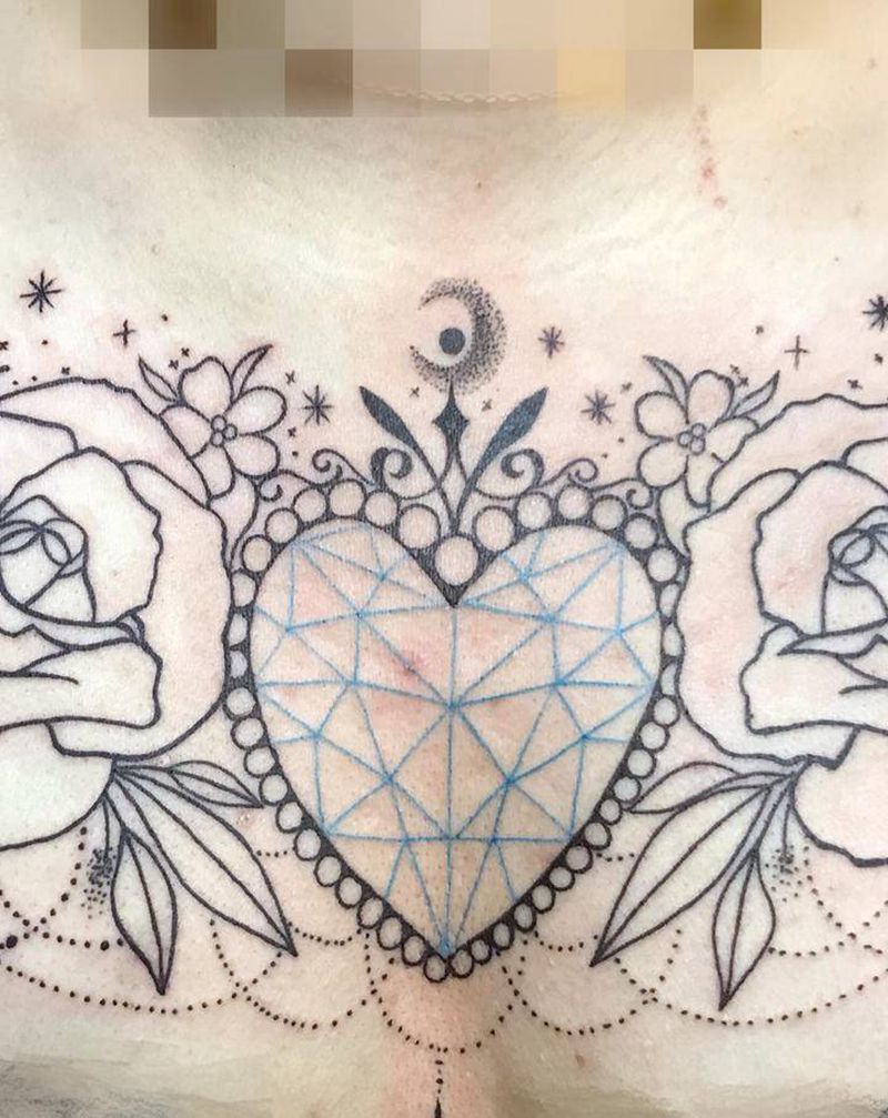 花胸纹身图片_胸部纹身图案