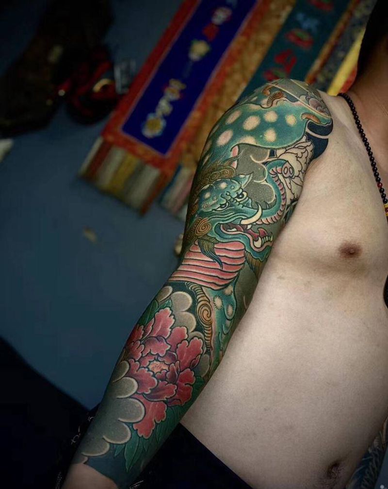 首席工作纹身图片_手臂老传统纹身图案