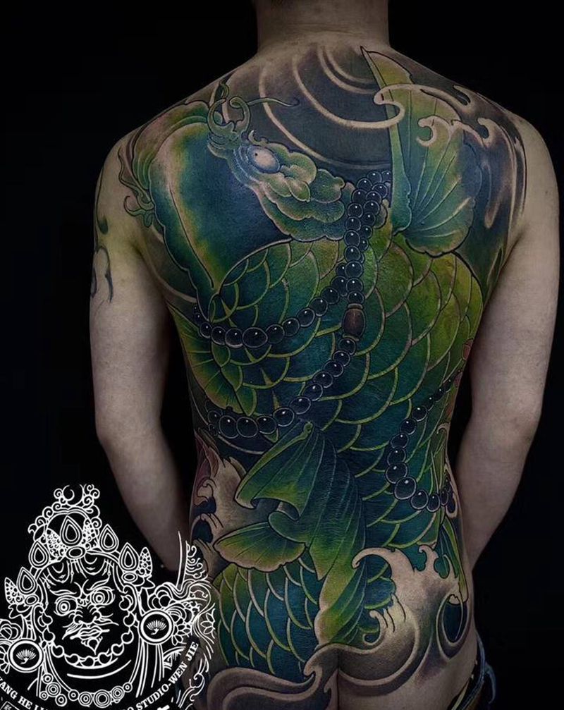 店内遮盖纹身图片_臀部背部新传统纹身图案