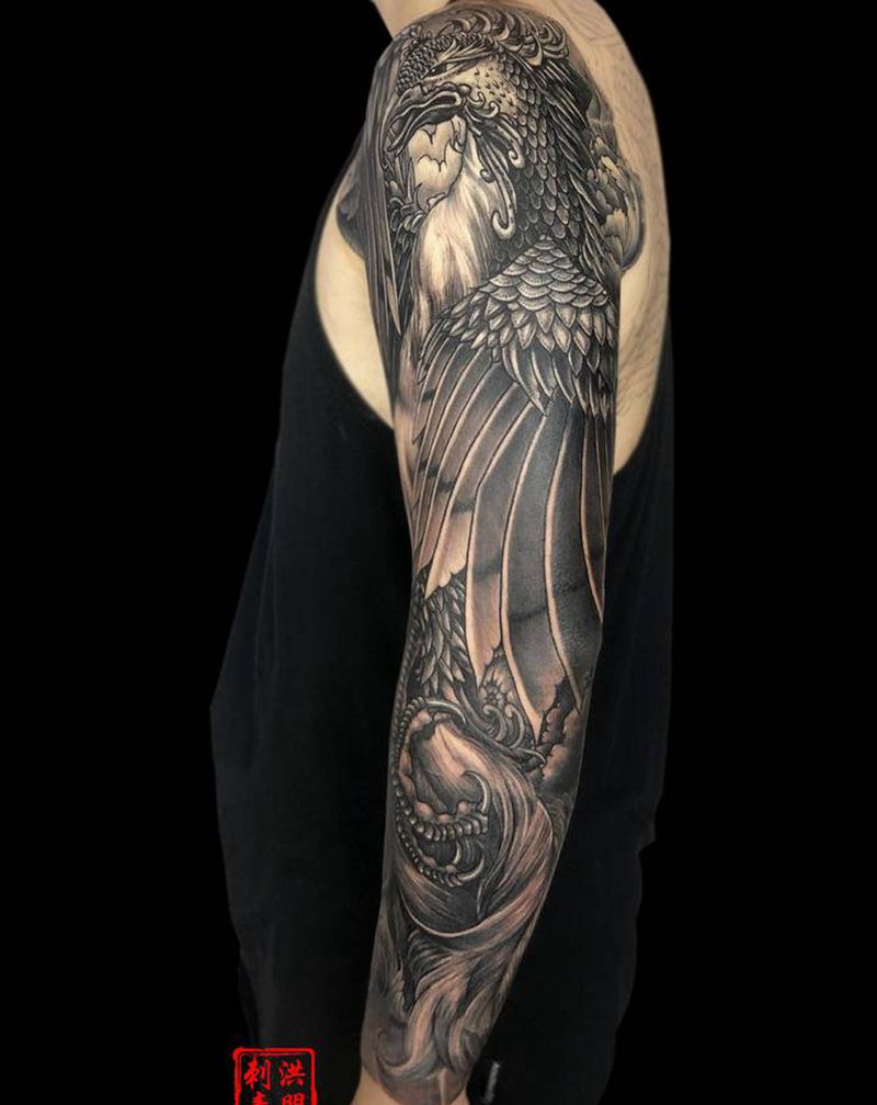 凤凰花臂纹身图片_手臂肩部新传统同城黑灰花臂凤凰纹身图案