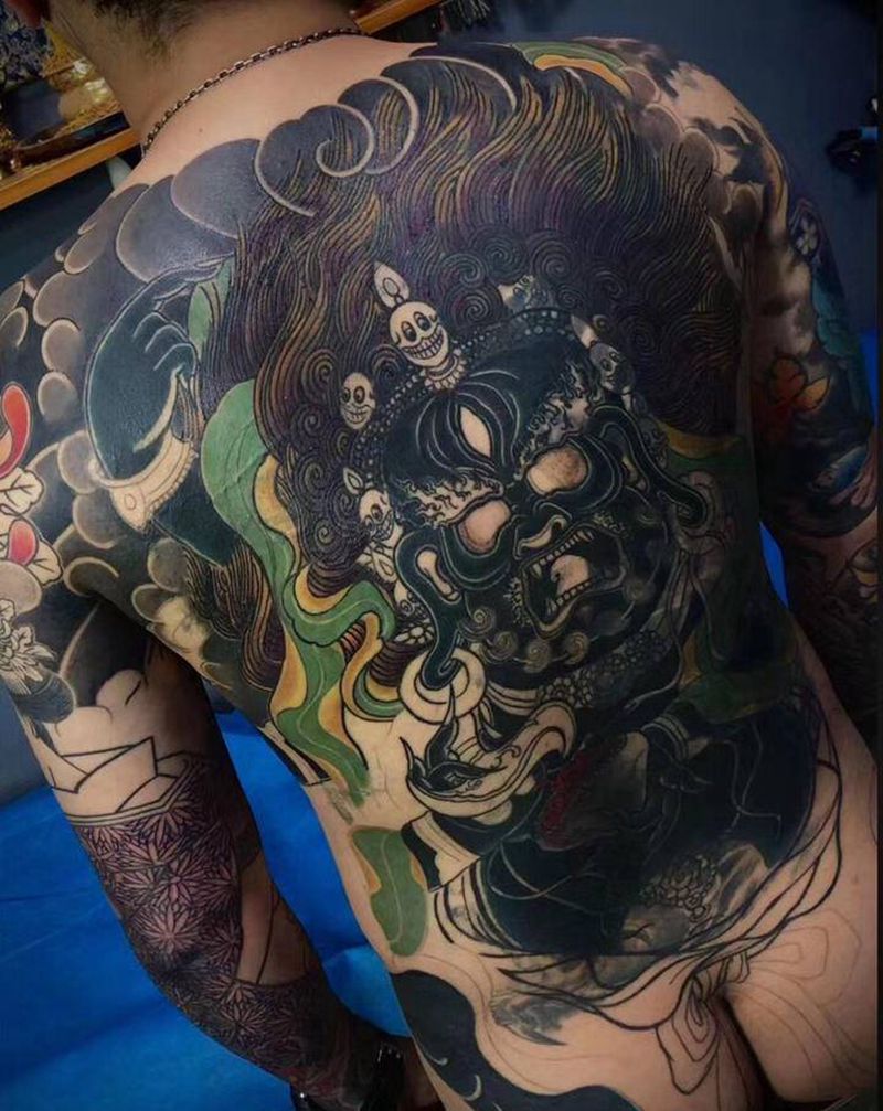 遮盖进度纹身图片_背部老传统新传统纹身图案