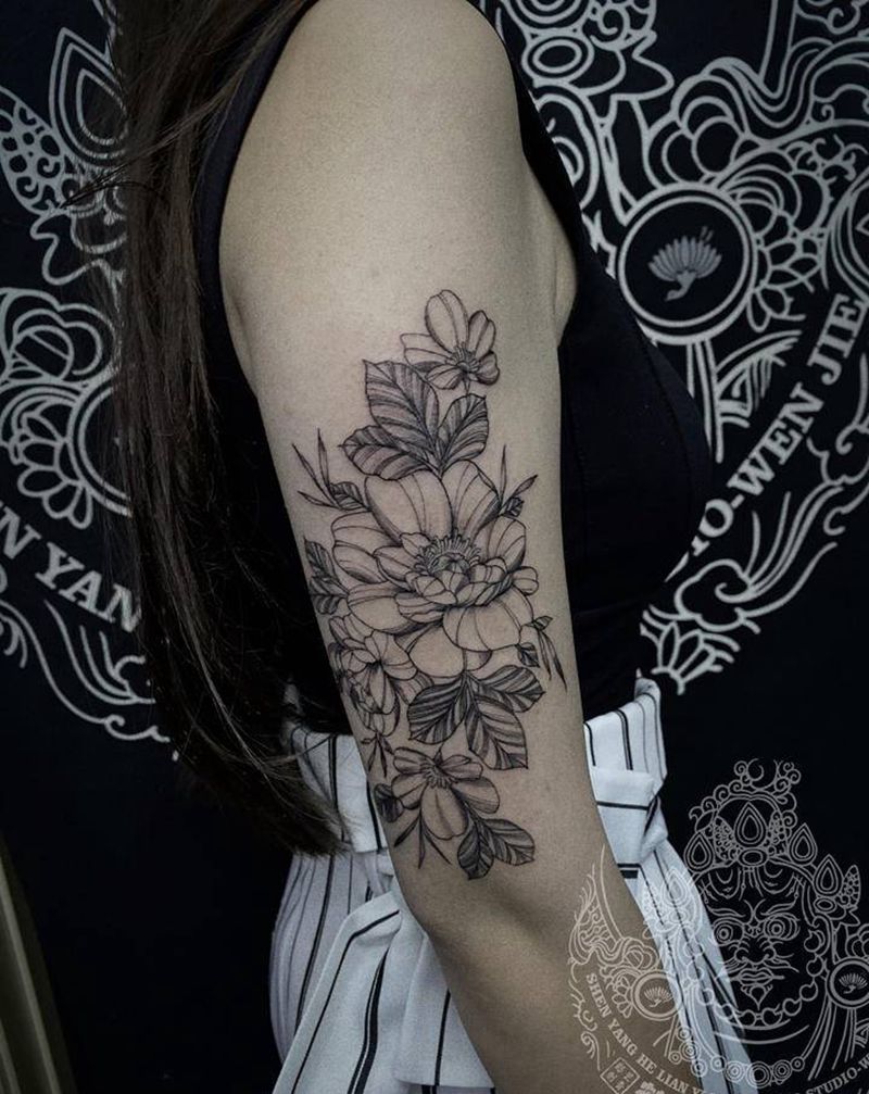 素花纹身图片_手臂点刺纹身图案