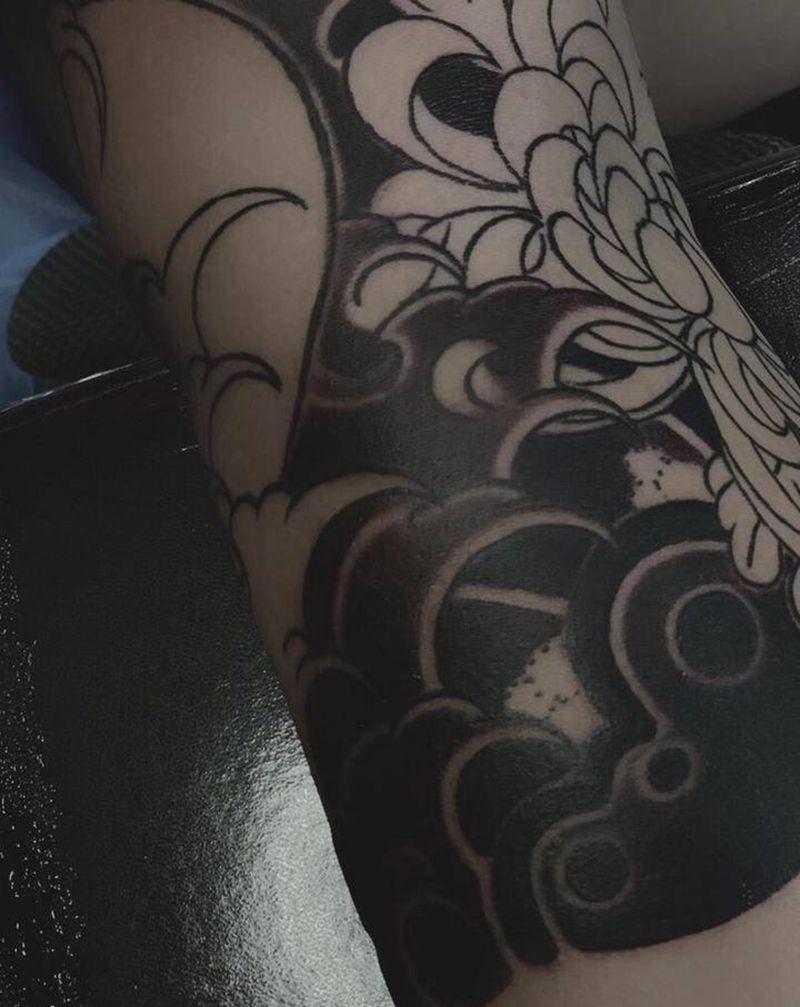 局部 雾纹身图片_腿部老传统纹身图案