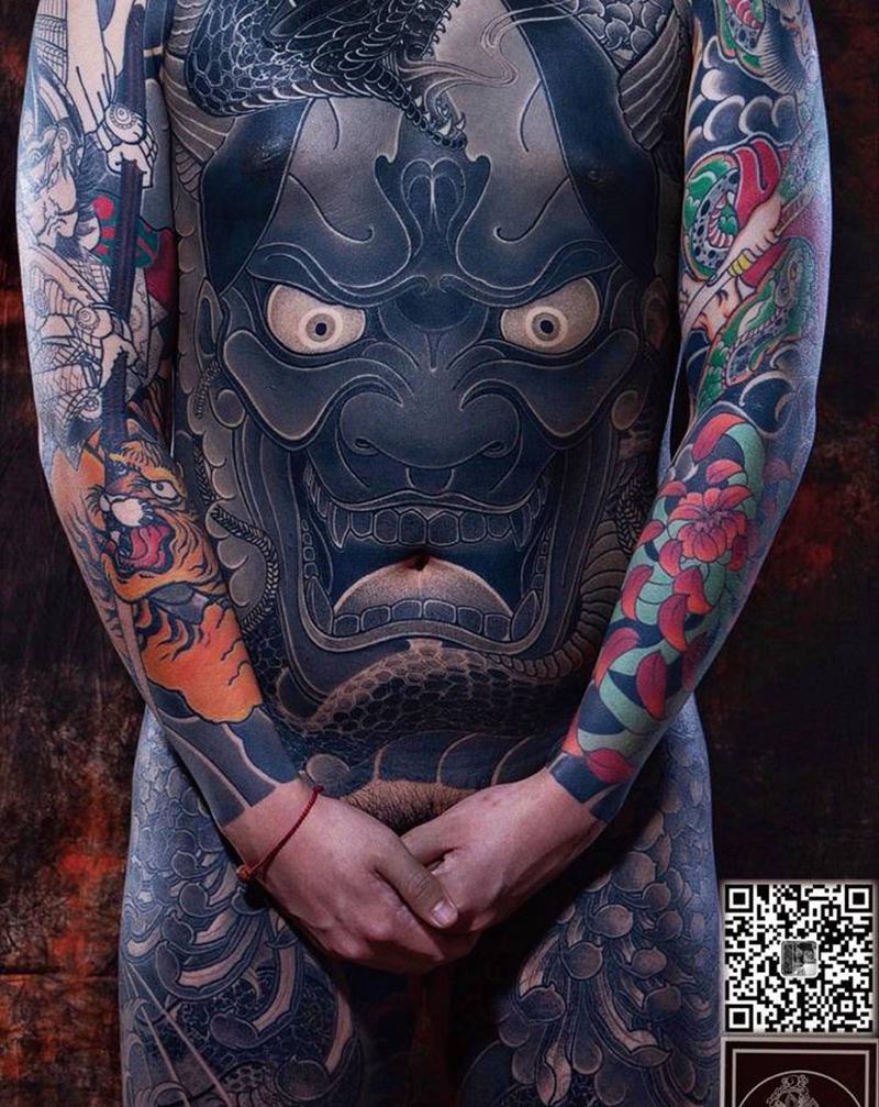 鹤莲一门 纹杰老师纹身图片_背部胸部老传统新传统纹身图案