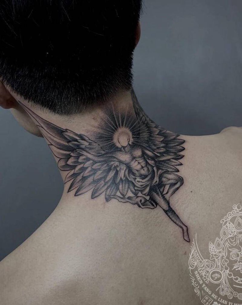 明星同款？纹身图片_颈部图腾点刺纹身图案