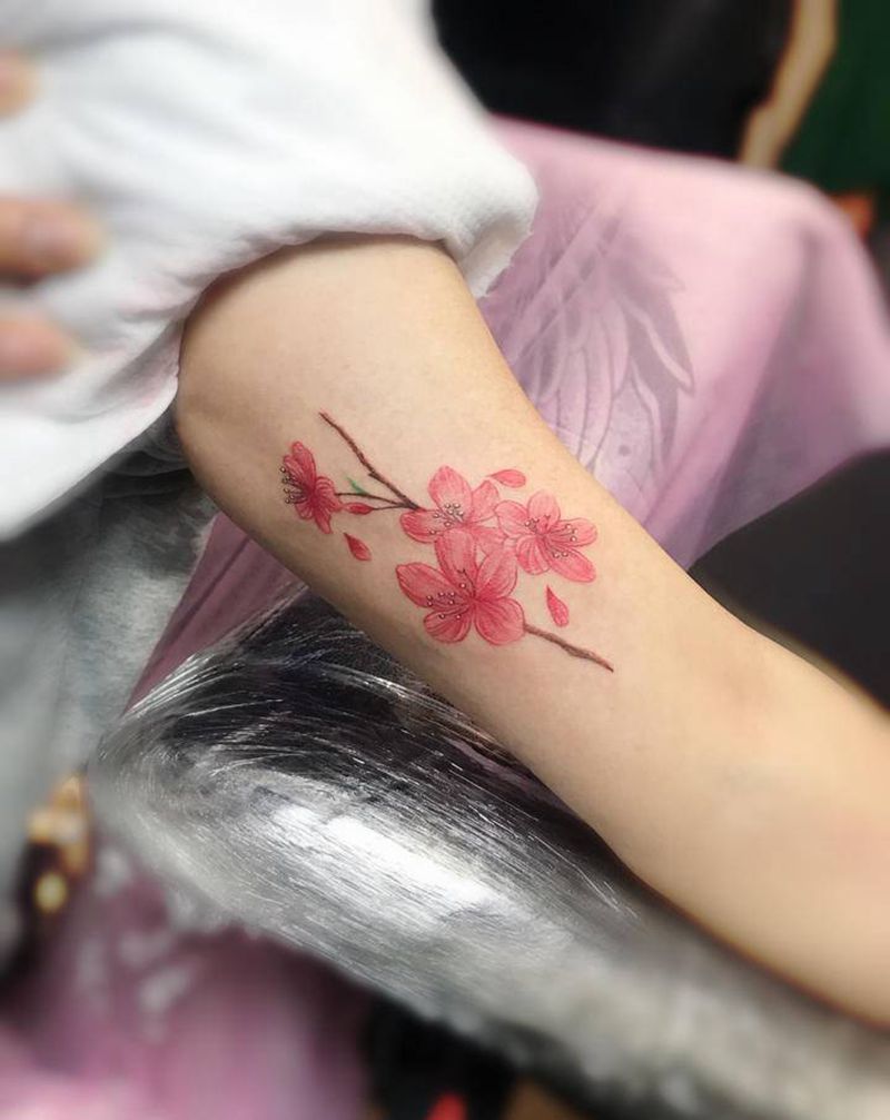 樱花纹身图片_手臂纹身图案