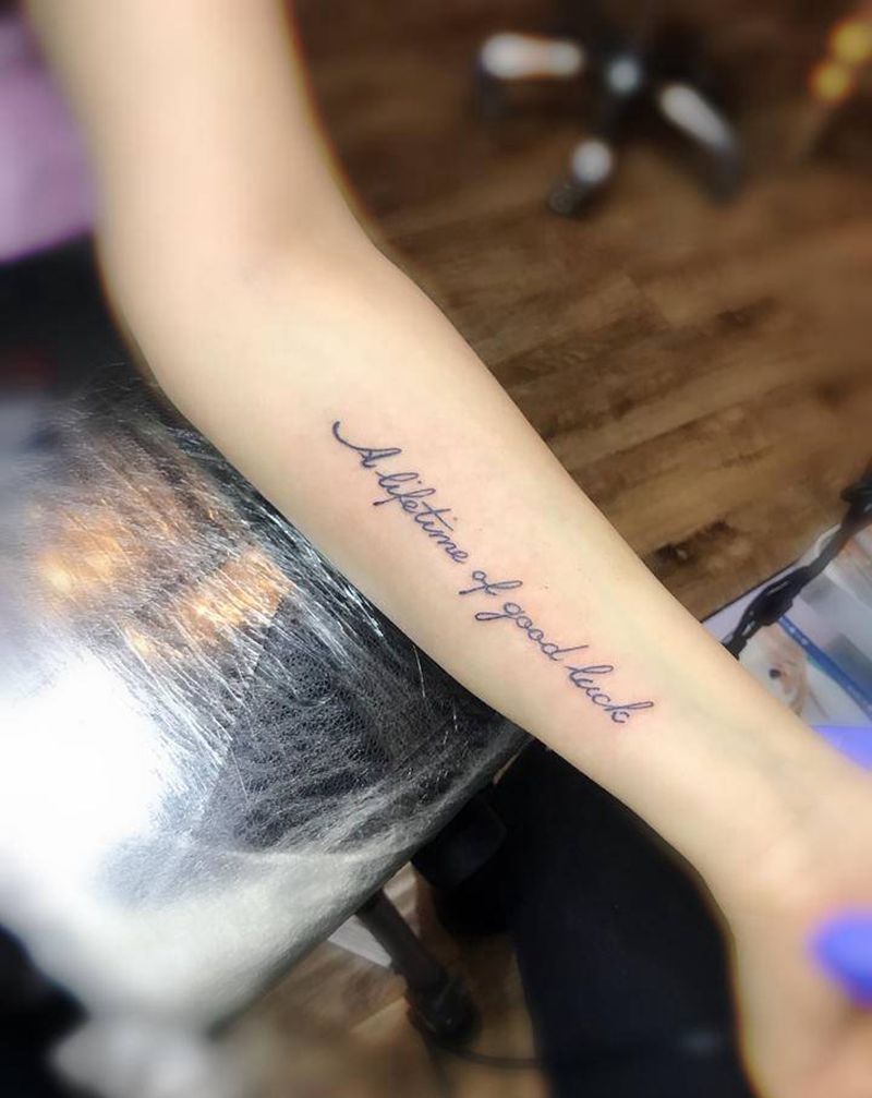 字母纹身图片_手臂纹身图案